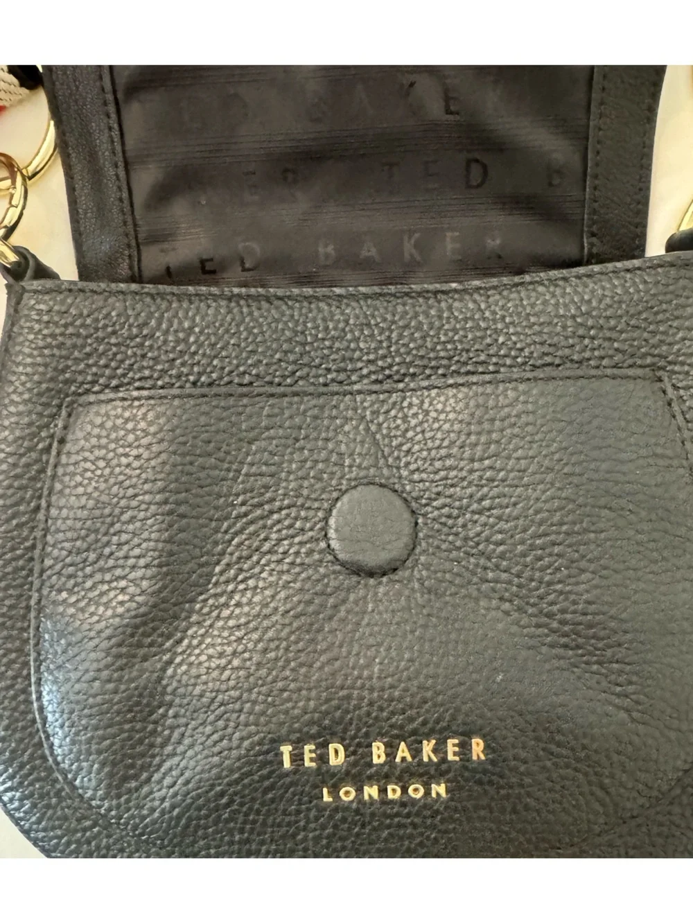 Ted Baker compact ted